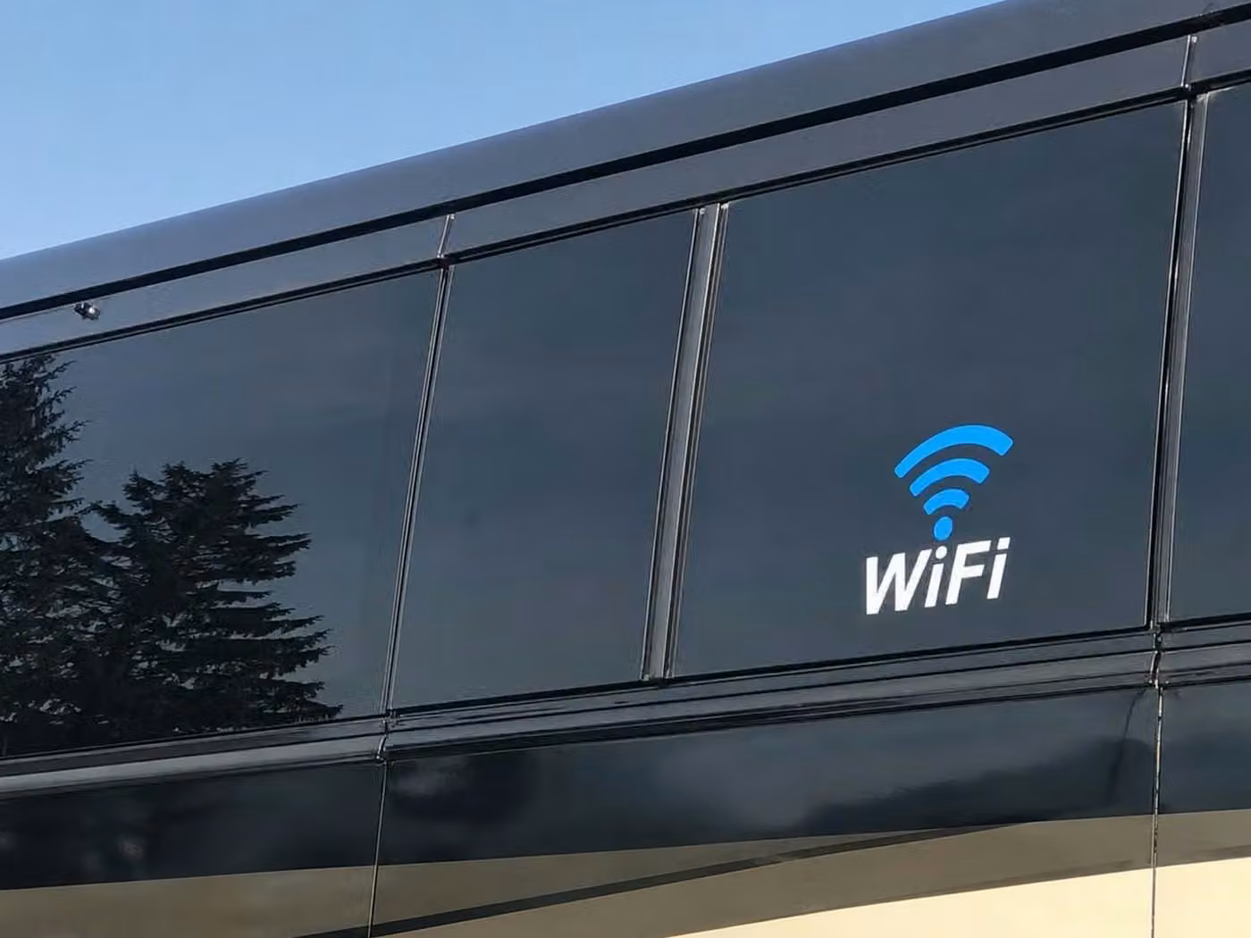 south bend 15 passenger minibus wifi