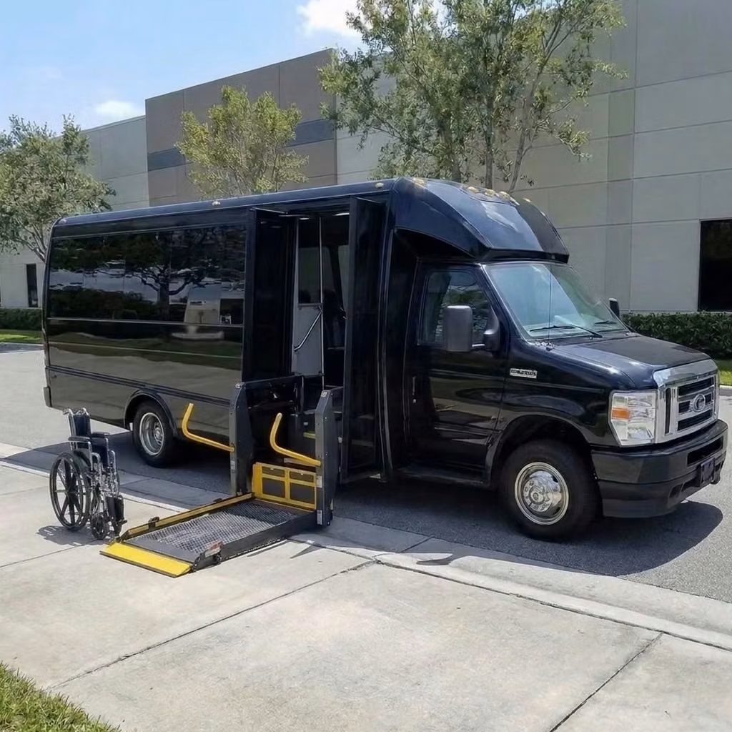 south bend 18 passenger minibus wheelchair lift