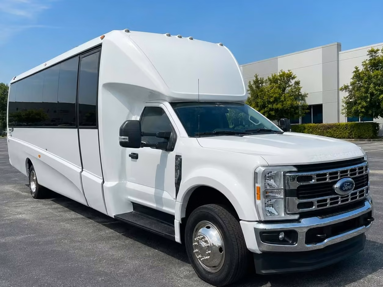 south bend 25 passenger minibus rental