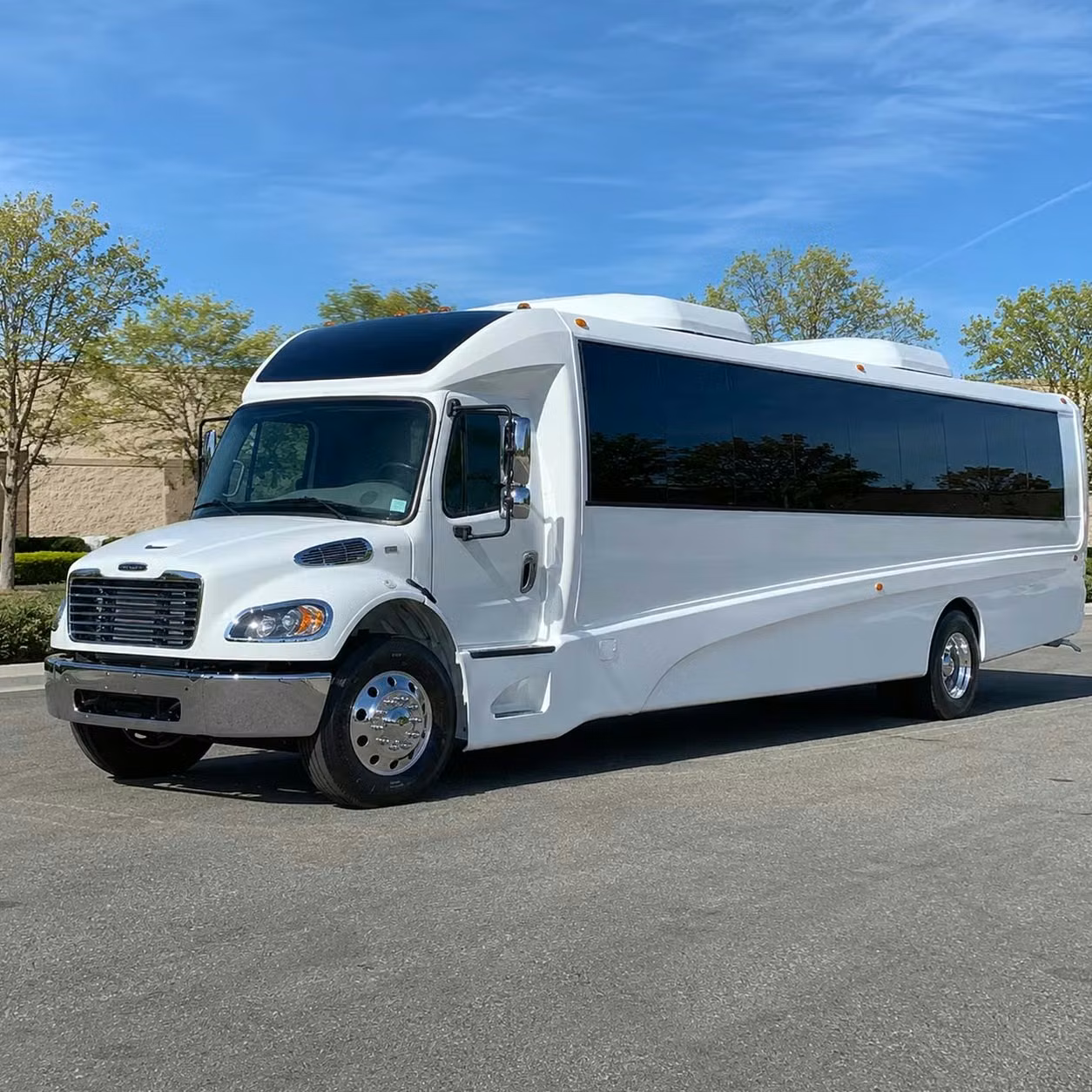 south bend 28 passenger minibus rental
