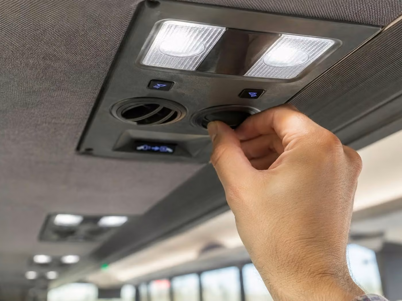 south bend 30 passenger minibus air conditioning