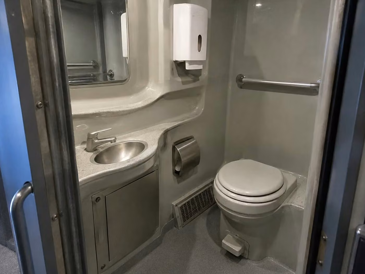 south bend 56 passenger charter bus onboard restroom