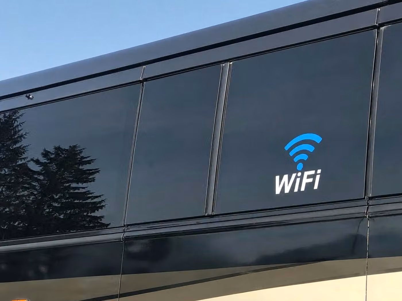 south bend 56 passenger charter bus wifi