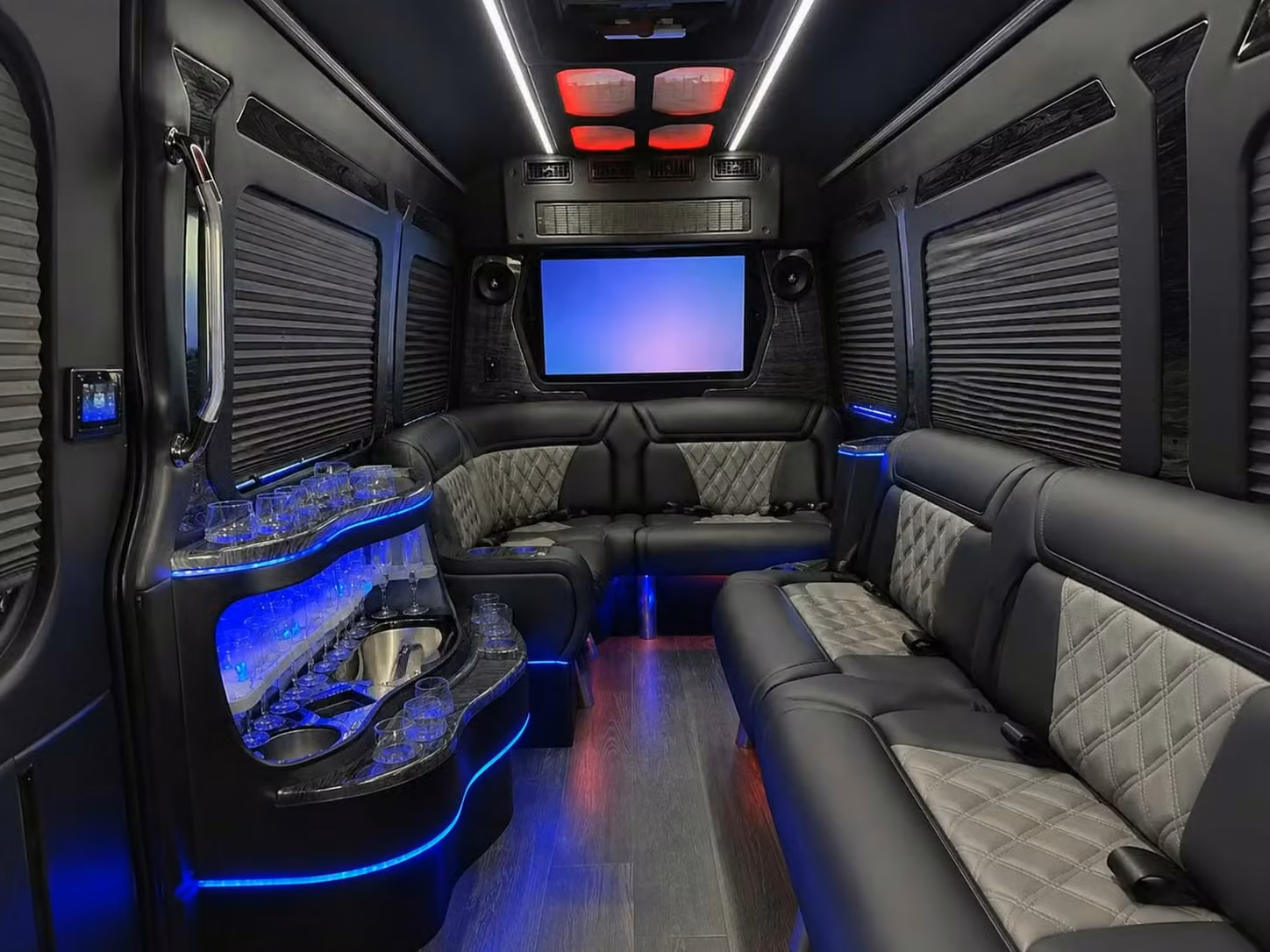 south bend charter bus rentals for family reunions parties and more in south bend
