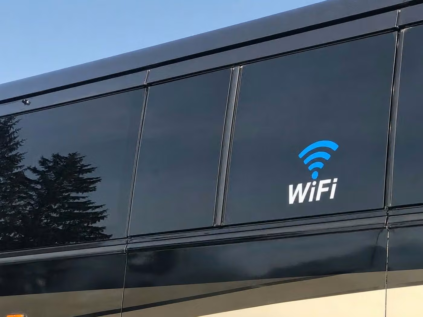 south bend charter bus wifi